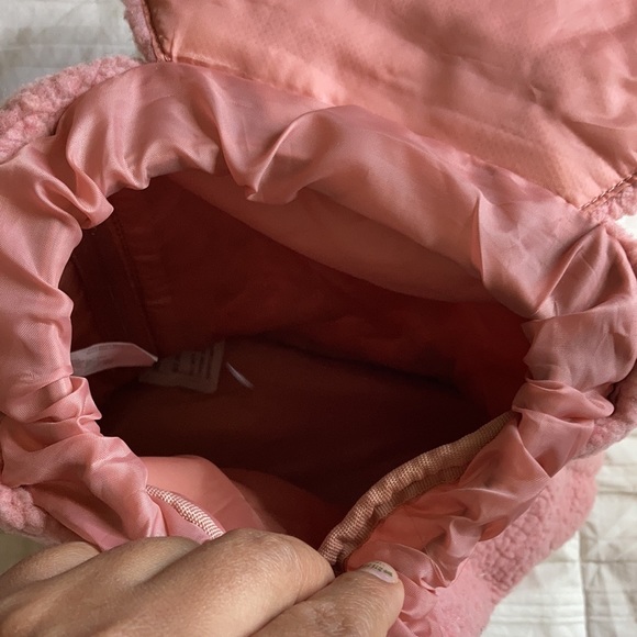 3 colors- Teddy backpack with flat bottom in light cream and black and pink - Picture 15 of 15